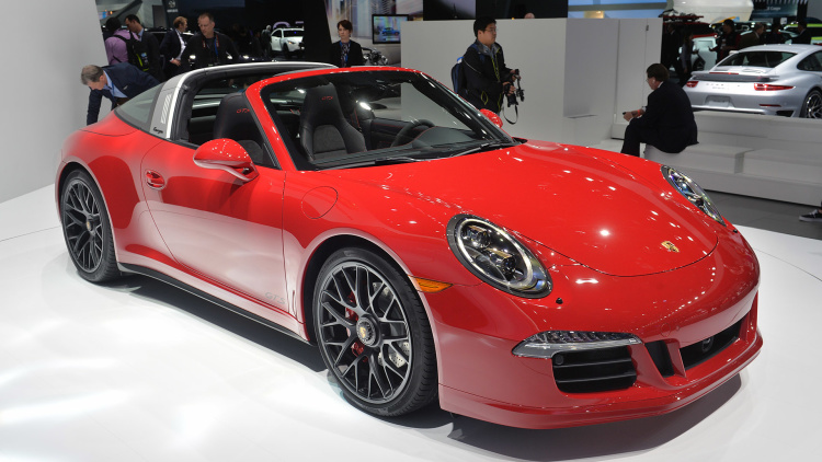 02-porsche-911-targa-4-gts-detroit-1