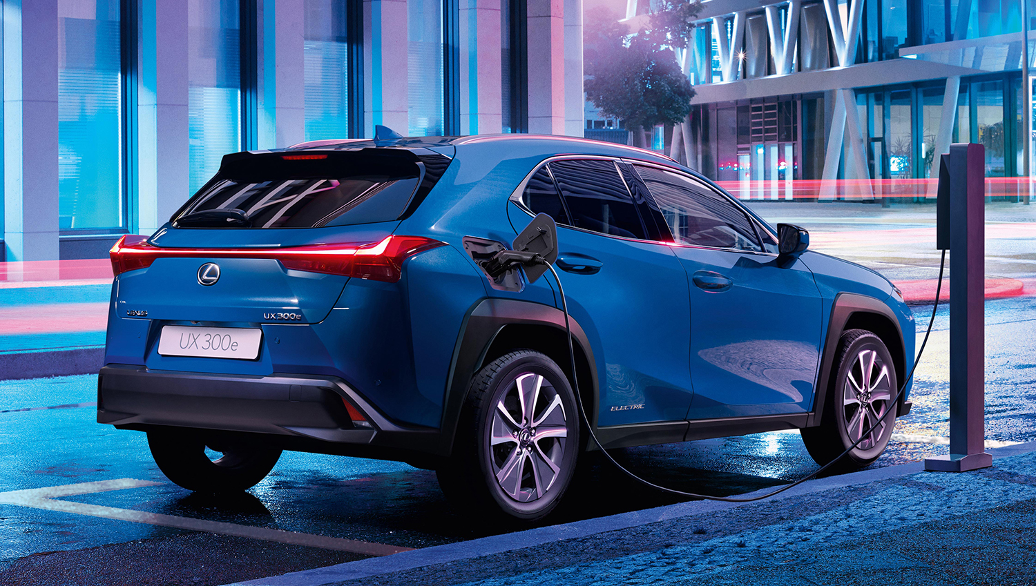 EUROPEAN DEBUT OF LEXUS’ FIRST ALL-ELECTRIC VEHICLE, THE UX 300E
