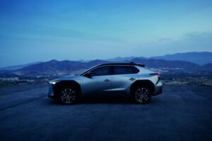 800_toy-bz4x-2021-prelaunch-hub-brand-img-kv-profile-night-2