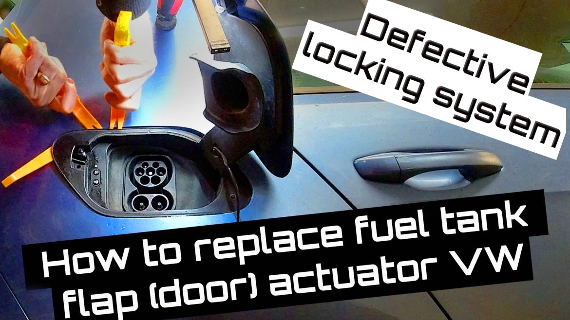 How to replace fuel tank flap (door) actuator VW Golf