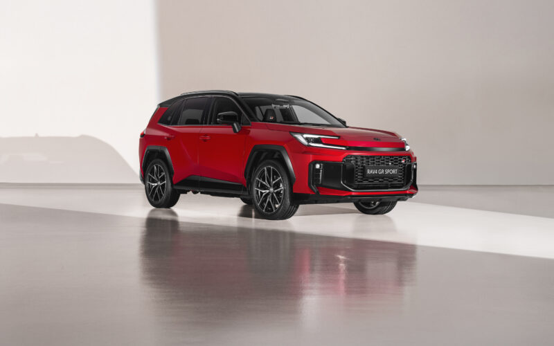 2026-rav4grsport-static-003